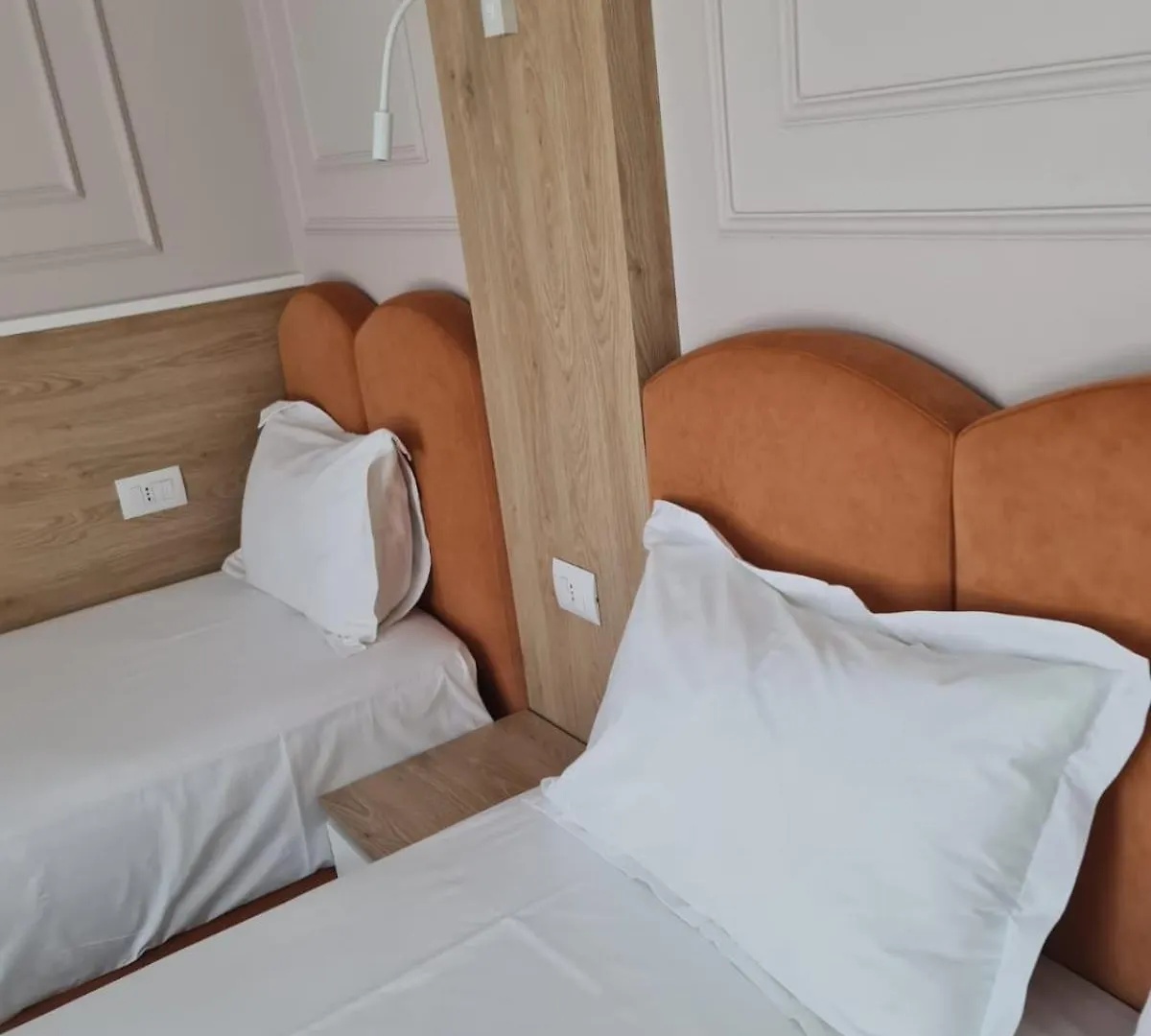 B&B Champagne, Vlore Bay Radhime