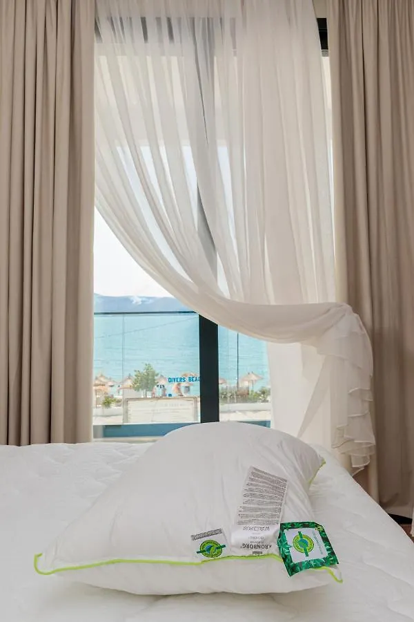 B&B Champagne, Vlore Bay Radhimë Bed & Breakfast