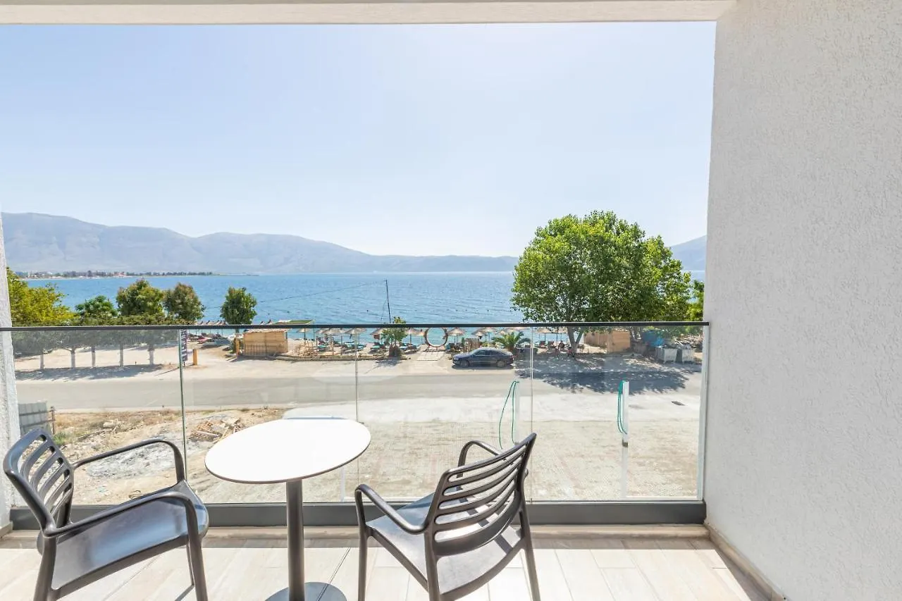B&B Champagne, Vlore Bay Radhimë